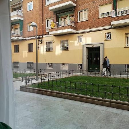 Nuevo Y Confortable Apartamento En Vista Alegre Madrid Eksteriør billede